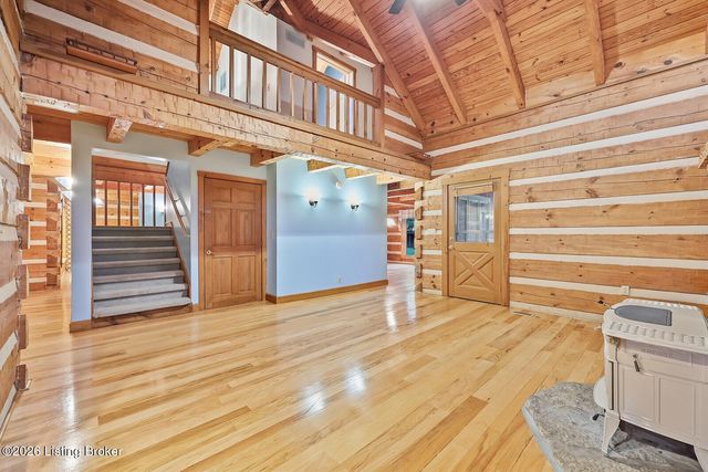519 Fox Run Dr, Taylorsville, KY 40071