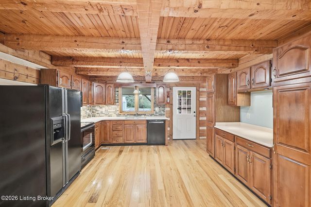 519 Fox Run Dr, Taylorsville, KY 40071