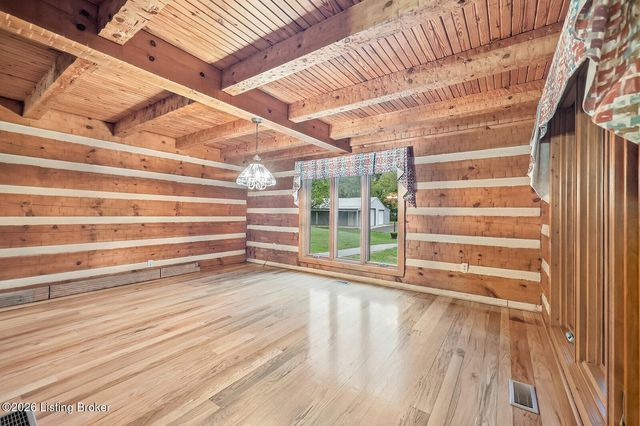519 Fox Run Dr, Taylorsville, KY 40071