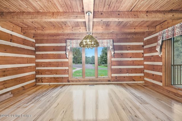 519 Fox Run Dr, Taylorsville, KY 40071