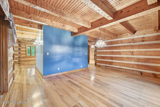 519 Fox Run Dr, Taylorsville, KY 40071