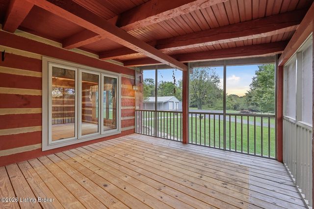 519 Fox Run Dr, Taylorsville, KY 40071