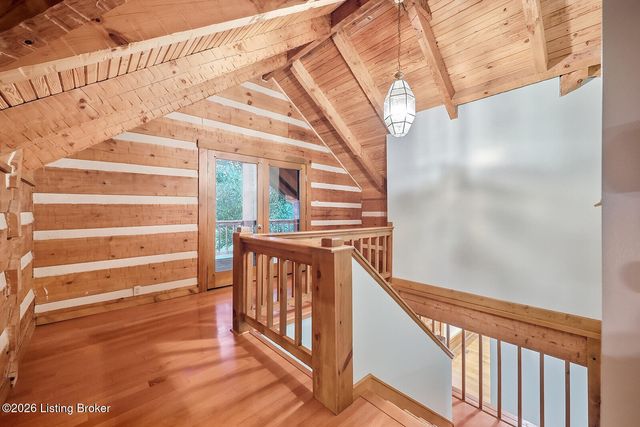 519 Fox Run Dr, Taylorsville, KY 40071