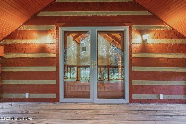 519 Fox Run Dr, Taylorsville, KY 40071