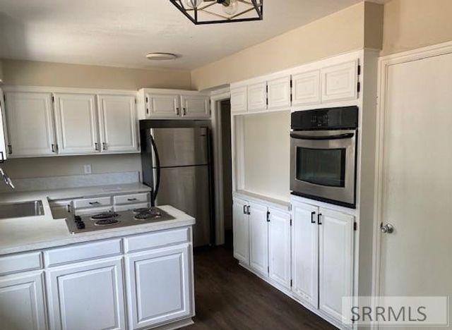 700 Robins Avenue, Idaho Falls, ID 83404