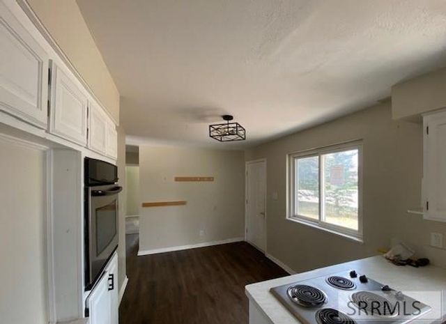700 Robins Avenue, Idaho Falls, ID 83404