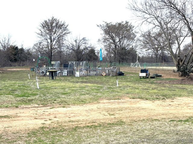 423334 E 1020, Checotah, OK 74426