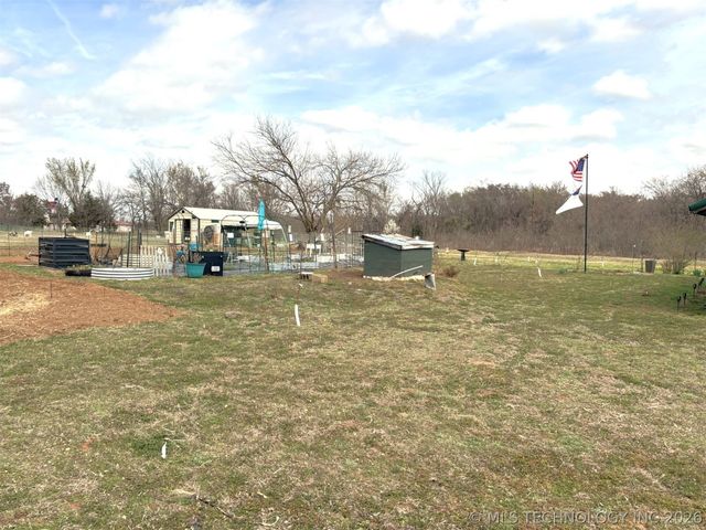 423334 E 1020, Checotah, OK 74426