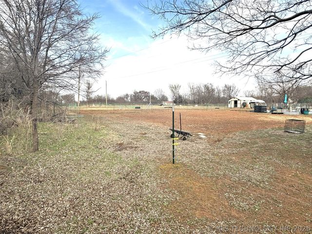 423334 E 1020, Checotah, OK 74426