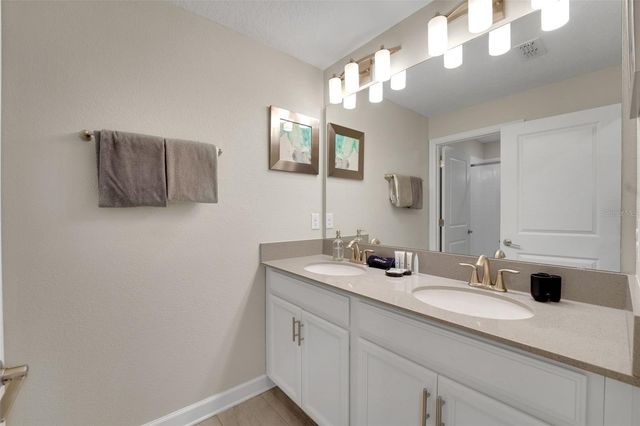 870 PEBBLE BEACH DRIVE, Davenport, FL 33896