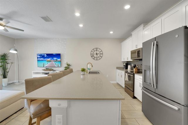 870 PEBBLE BEACH DRIVE, Davenport, FL 33896