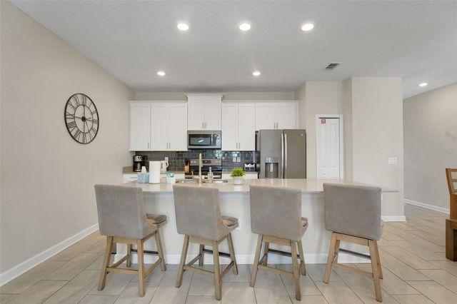 870 PEBBLE BEACH DRIVE, Davenport, FL 33896