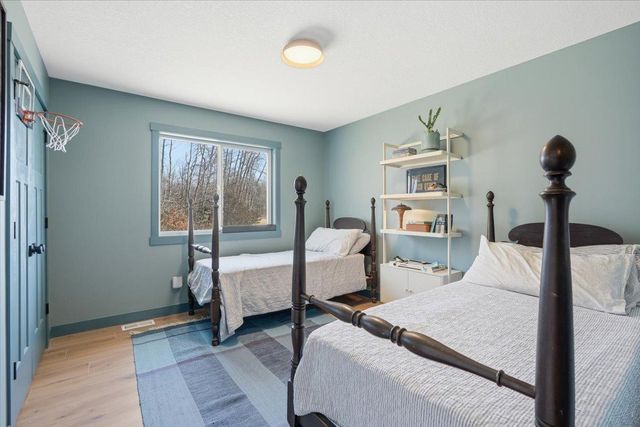 905 Gavin Pass, Hudson, WI 54016