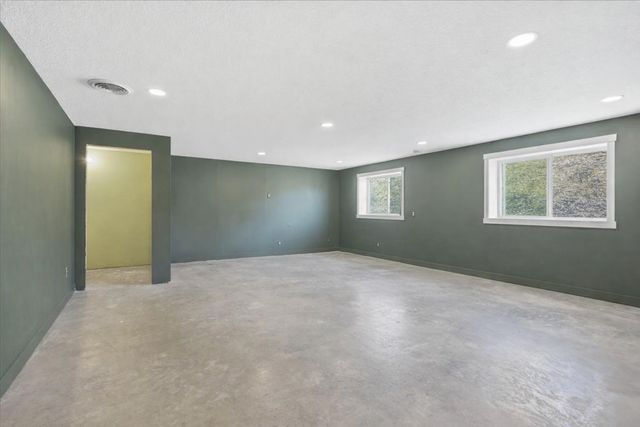 905 Gavin Pass, Hudson, WI 54016