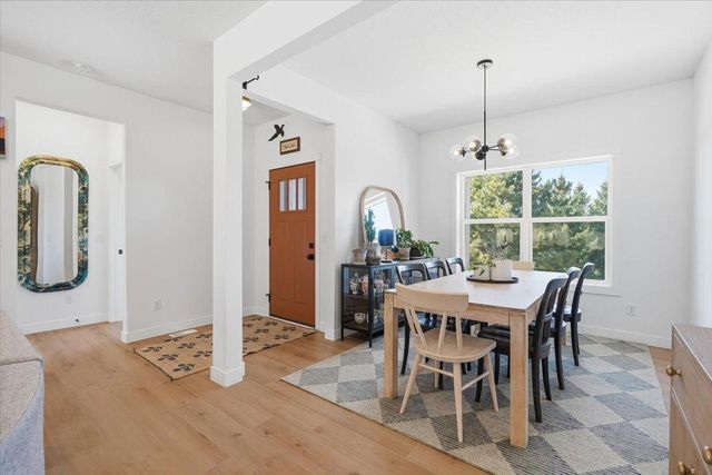 905 Gavin Pass, Hudson, WI 54016