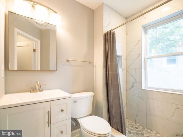 5508 B ST SE, Washington, DC 20019