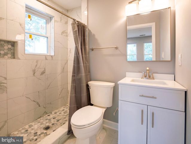 5508 B ST SE, Washington, DC 20019