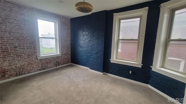 6708 Vermont Avenue, St Louis, MO 63111