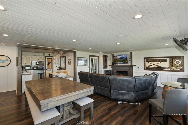 533 Sunderland Court, Lake Arrowhead, CA 92352