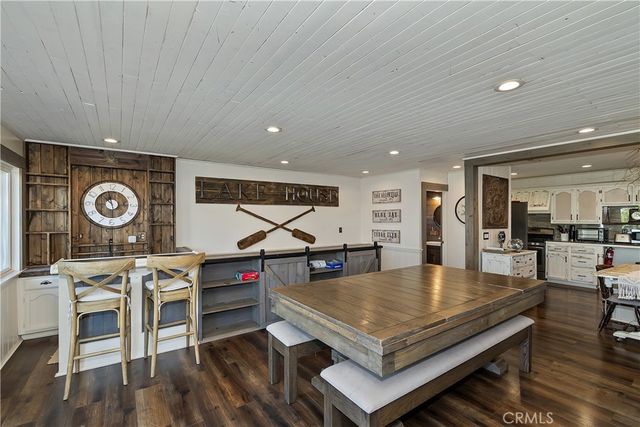 533 Sunderland Court, Lake Arrowhead, CA 92352