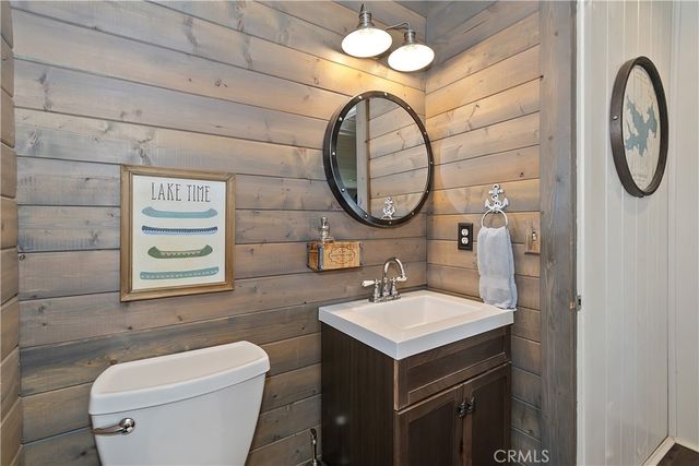 533 Sunderland Court, Lake Arrowhead, CA 92352