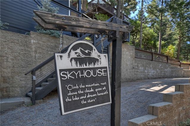 533 Sunderland Court, Lake Arrowhead, CA 92352