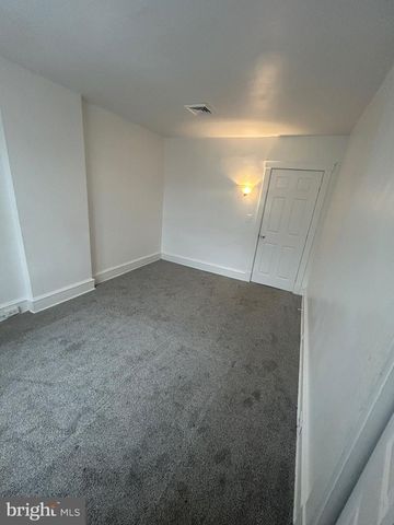 30 AMBOY AVE, Roebling, NJ 08554