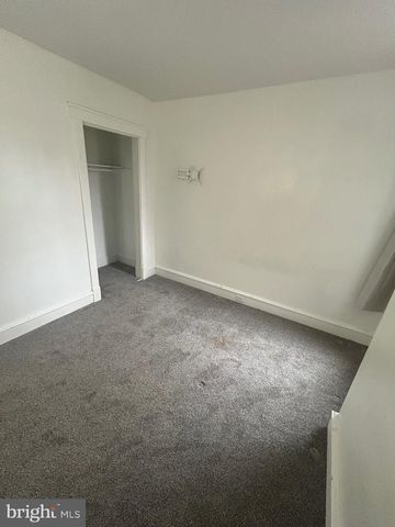 30 AMBOY AVE, Roebling, NJ 08554