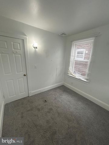 30 AMBOY AVE, Roebling, NJ 08554