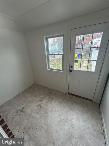 30 AMBOY AVE, Roebling, NJ 08554