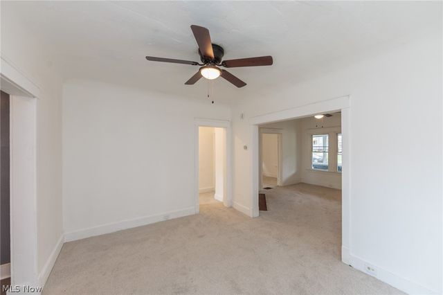 1519 Ridgewood Avenue Down, Lakewood, OH 44107