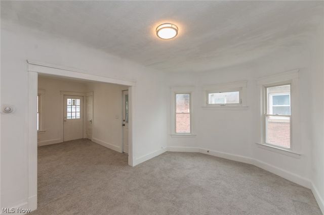 1519 Ridgewood Avenue Down, Lakewood, OH 44107