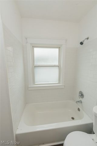 1519 Ridgewood Avenue Down, Lakewood, OH 44107