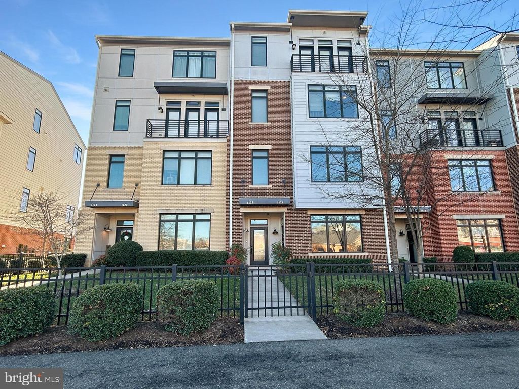 1426 RIBBON LIMESTONE TER SE, Leesburg, VA 20175