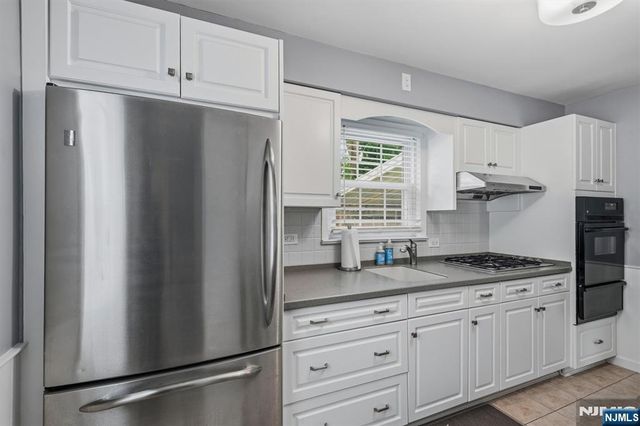723 Wilson Court, River Vale, NJ 07675