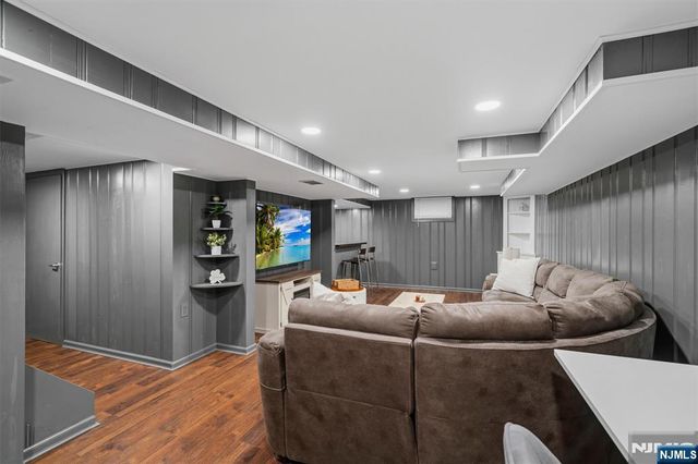723 Wilson Court, River Vale, NJ 07675