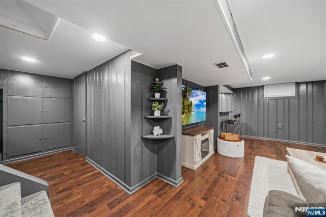 723 Wilson Court, River Vale, NJ 07675