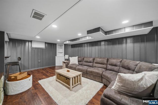 723 Wilson Court, River Vale, NJ 07675