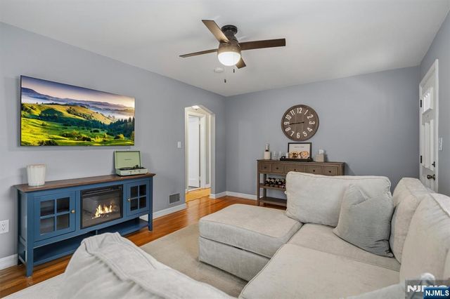 723 Wilson Court, River Vale, NJ 07675