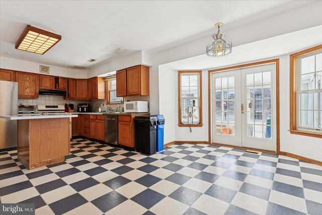 111 CLAYTON CT, North Wales, PA 19454