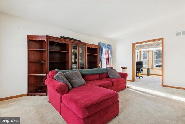 111 CLAYTON CT, North Wales, PA 19454