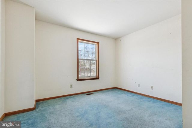 111 CLAYTON CT, North Wales, PA 19454