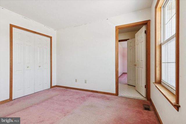 111 CLAYTON CT, North Wales, PA 19454