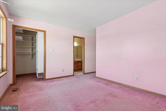 111 CLAYTON CT, North Wales, PA 19454