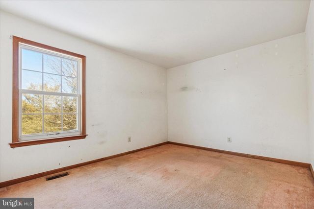 111 CLAYTON CT, North Wales, PA 19454