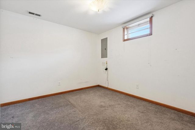 111 CLAYTON CT, North Wales, PA 19454