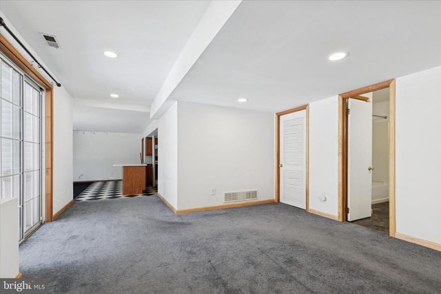 111 CLAYTON CT, North Wales, PA 19454