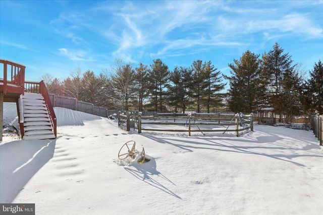 111 CLAYTON CT, North Wales, PA 19454