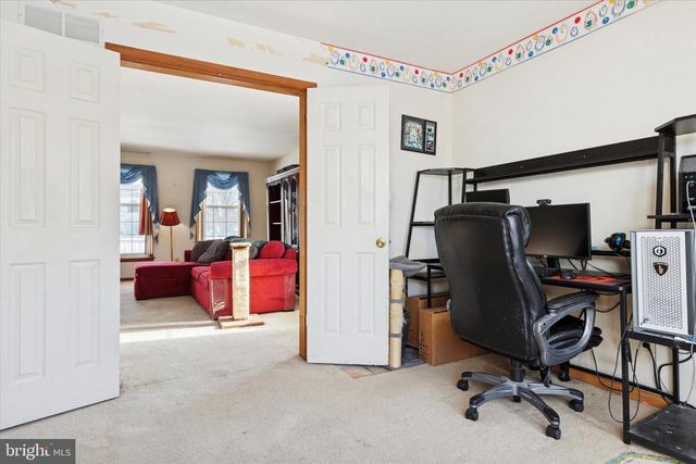 111 CLAYTON CT, North Wales, PA 19454