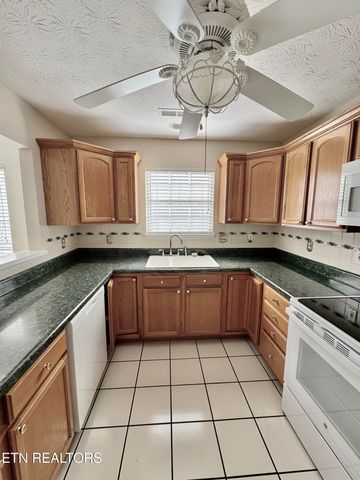 7637 Red Bay Way, Knoxville, TN 37919